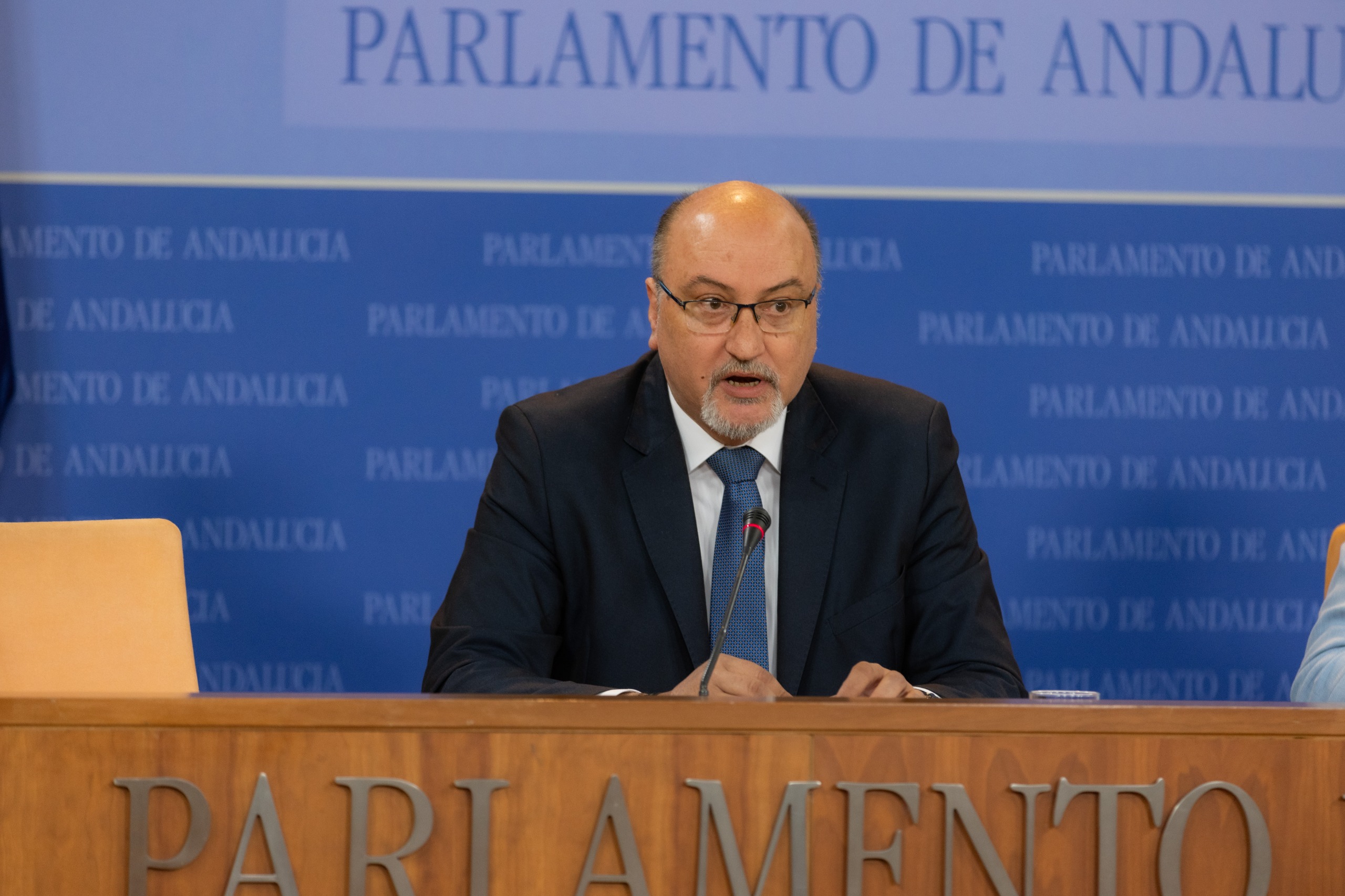 VOX aplaude la aprobación por el Parlamento andaluz de una proposición no de ley presentada por su grupo para impulsar el nodo logístico del puerto de Motril